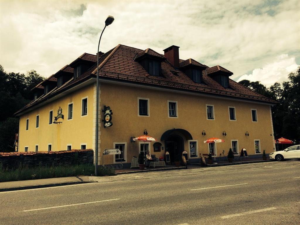 Gasthof Schlosswirt Klagenfurt am Woerthersee Buitenkant foto
